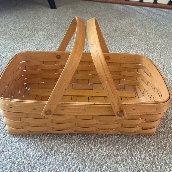 Longaberger serving basket with protector - Picture 1 of 6